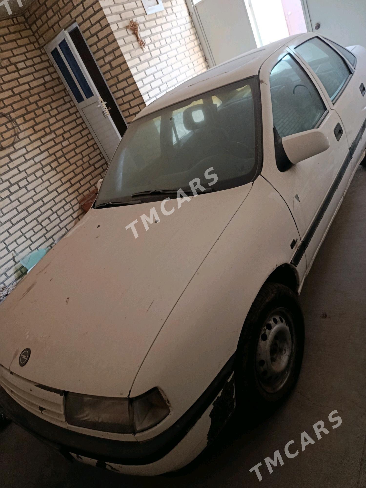 Opel Vectra 1993 - 30 000 TMT - Мургап - img 6
