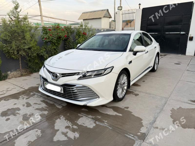 Toyota Camry 2019 - 320 000 TMT - Бузмеин - img 9
