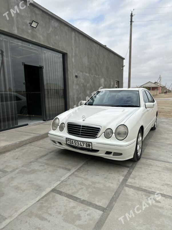 Mercedes-Benz E320 2001 - 110 000 TMT - Gumdag - img 3