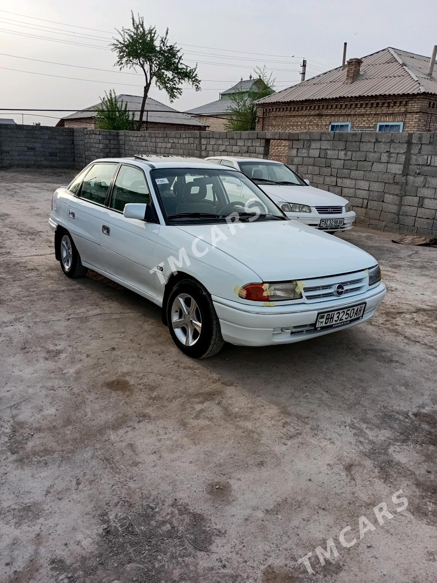 Opel Astra 1992 - 35 000 TMT - Теджен - img 2