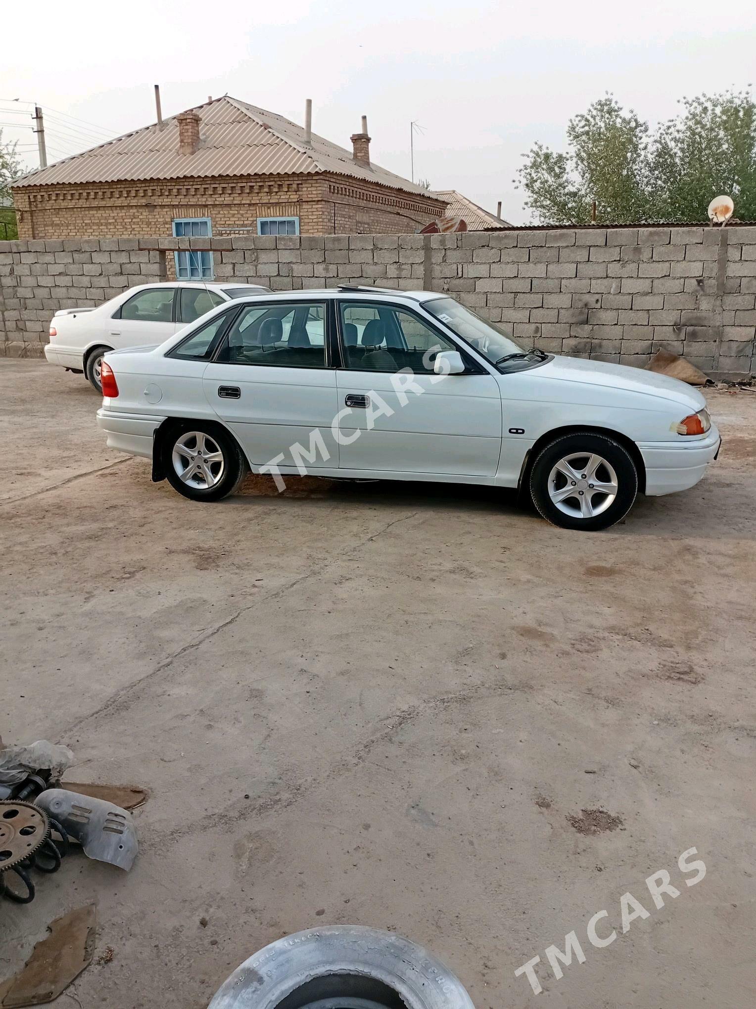 Opel Astra 1992 - 35 000 TMT - Теджен - img 3
