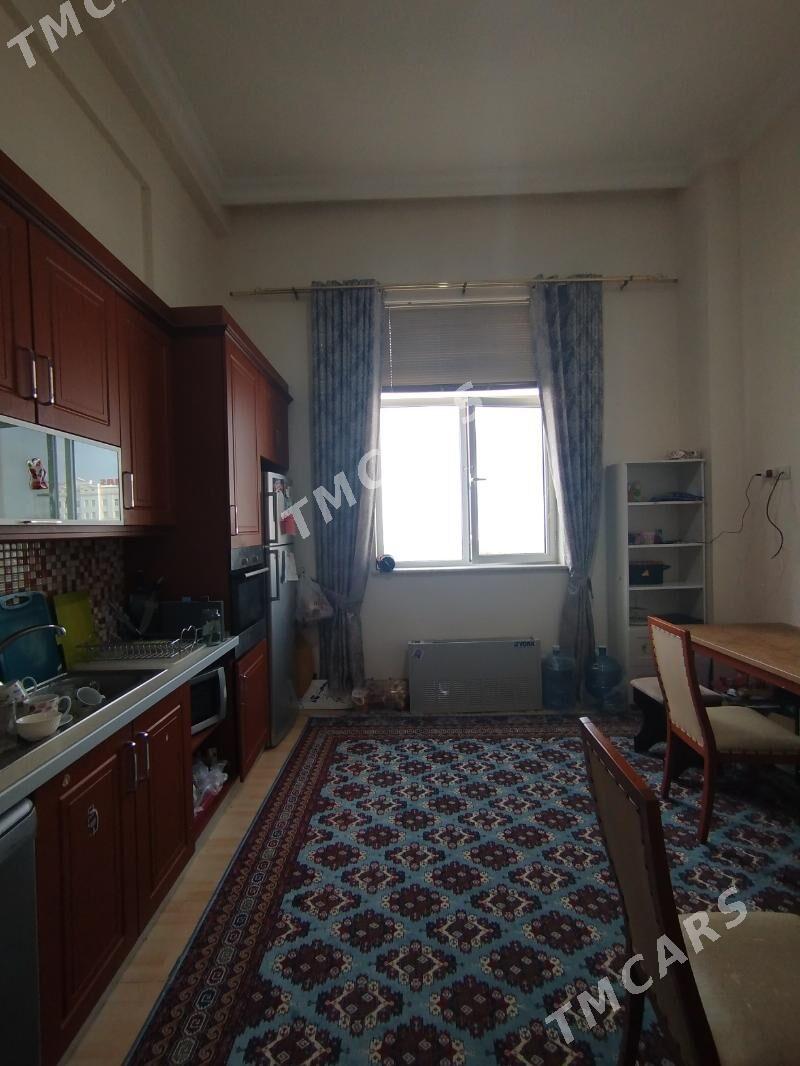Элитка Московская 12/9 эт 3ком - Moskowskiý köç. (10 ýyl abadançylyk şaýoly) - img 6