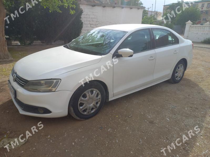 Volkswagen Jetta 2010 - 90 000 TMT - Balkanabat - img 1