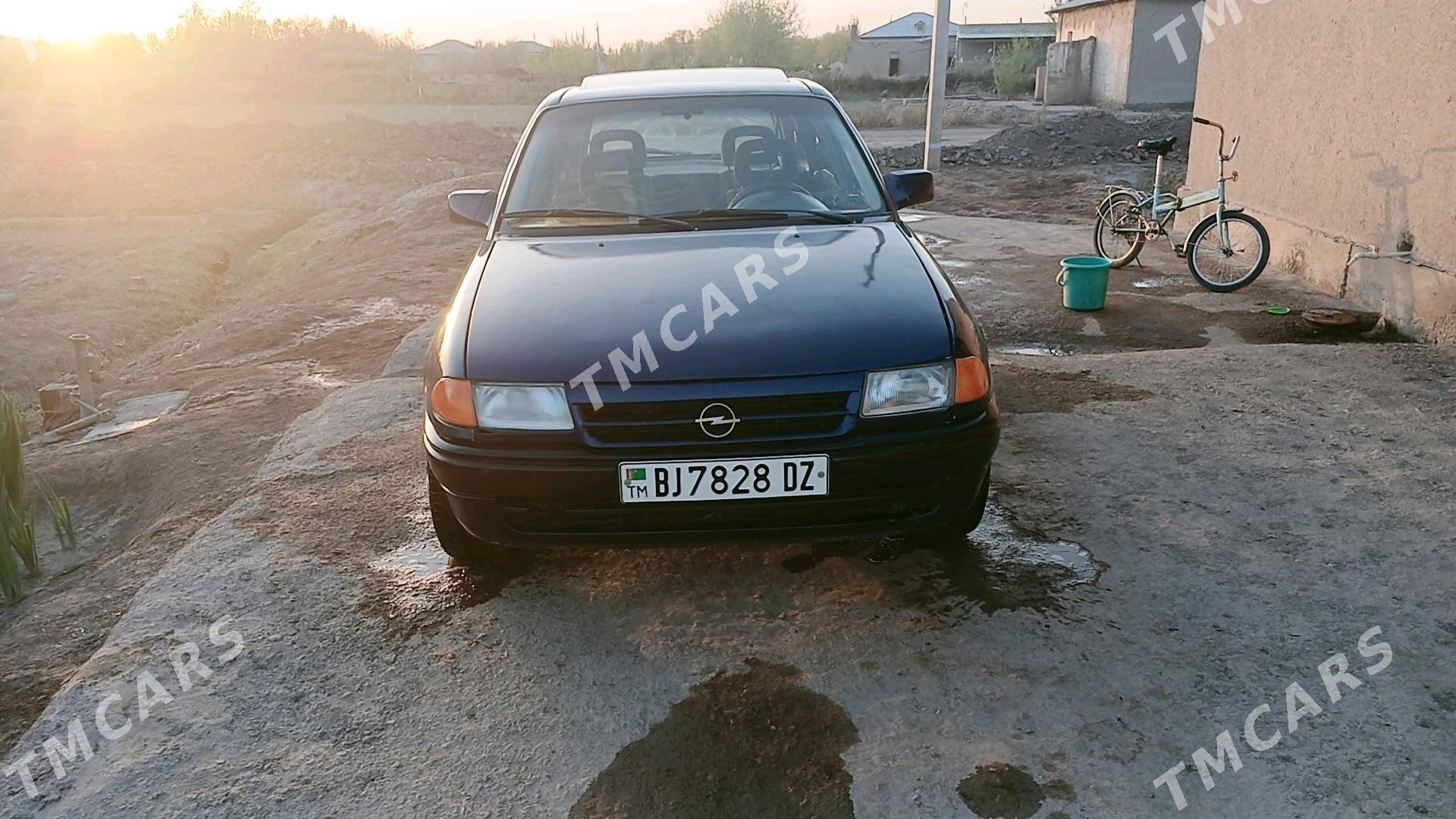 Opel Astra 1993 - 40 000 TMT - Gubadag - img 2