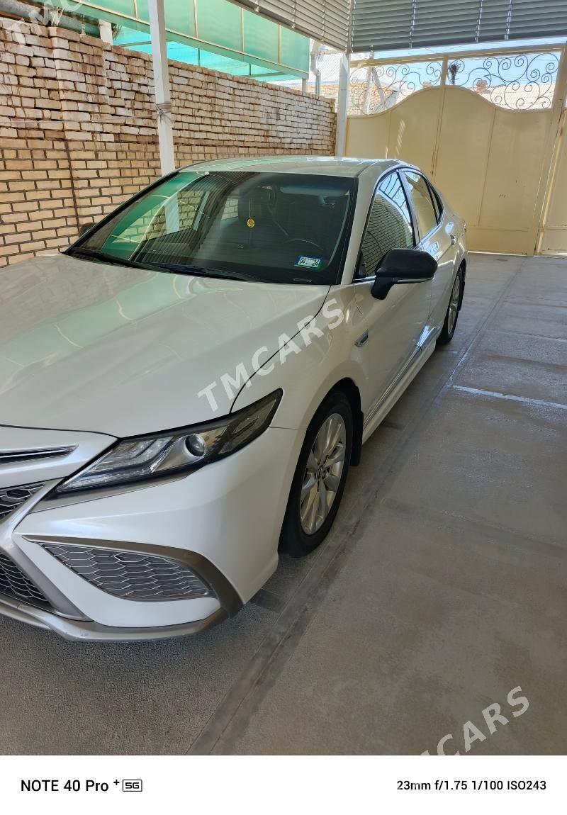 Toyota Camry 2022 - 340 000 TMT - Байрамали - img 2
