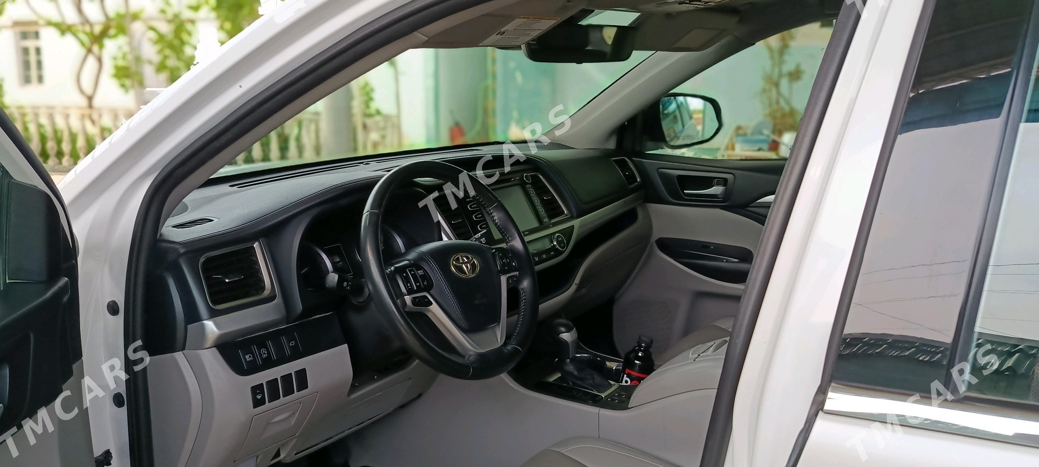 Toyota Highlander 2019 - 430 000 TMT - Мары - img 5