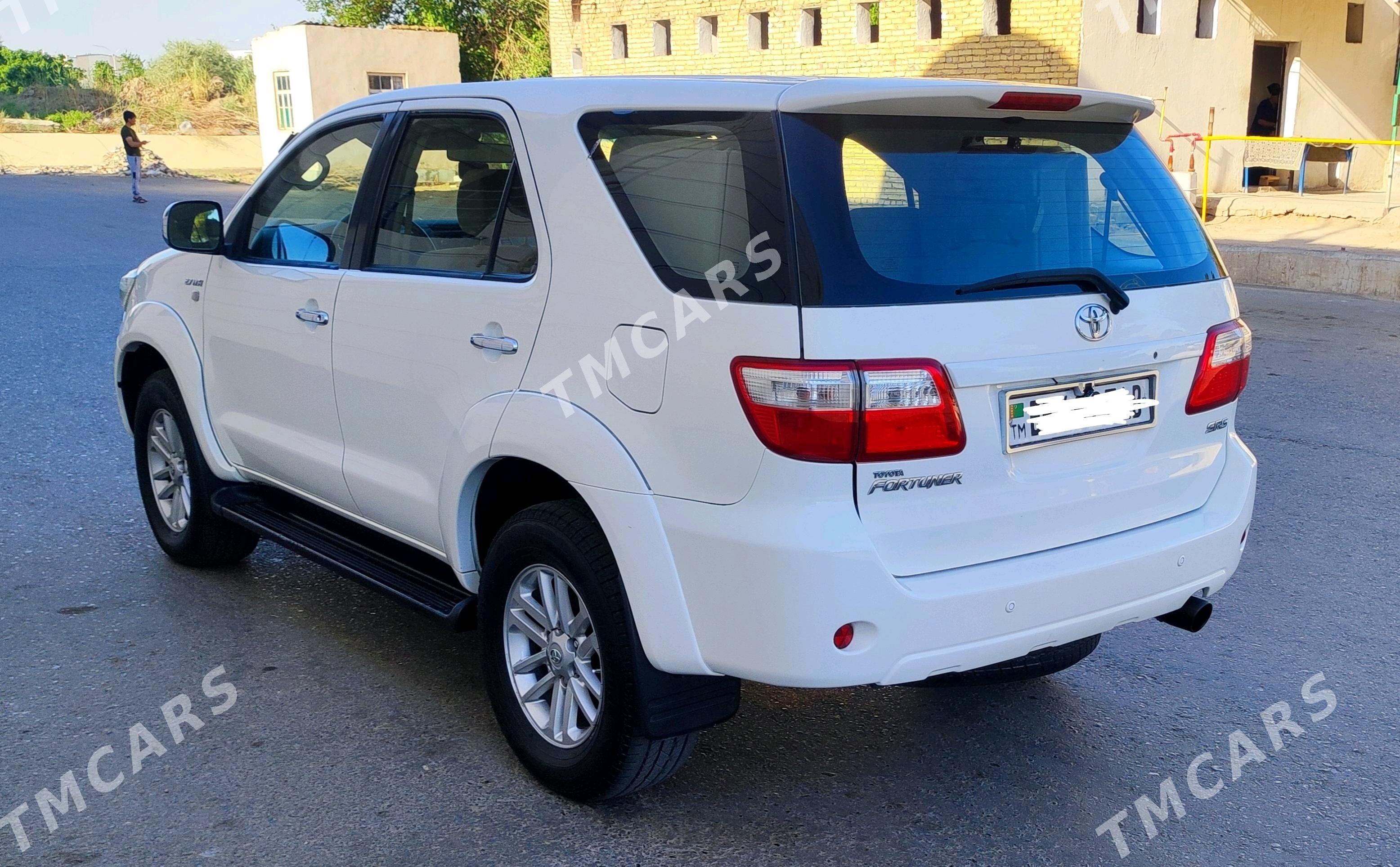 Toyota Fortuner 2009 - 245 000 TMT - Туркменабат - img 5