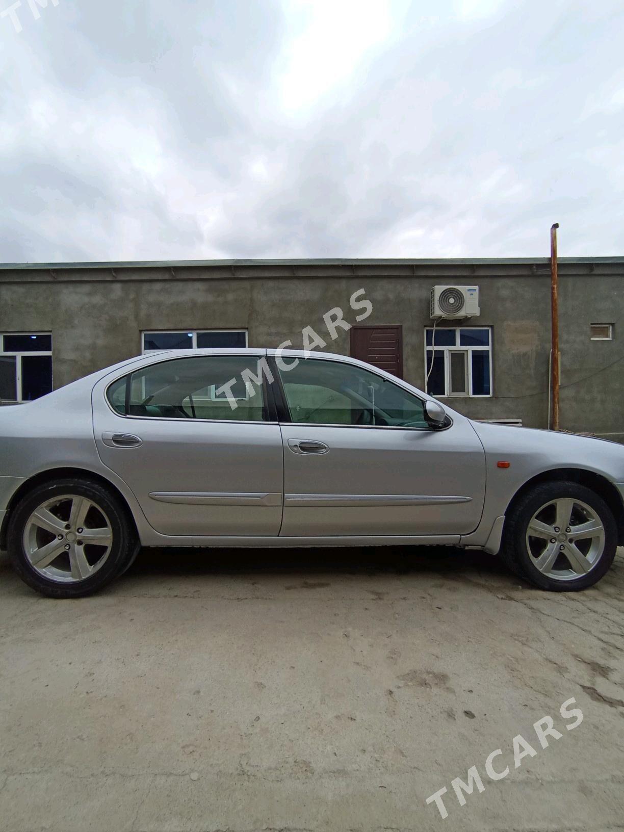 Nissan Maxima 2001 - 55 000 TMT - Бахарден - img 4