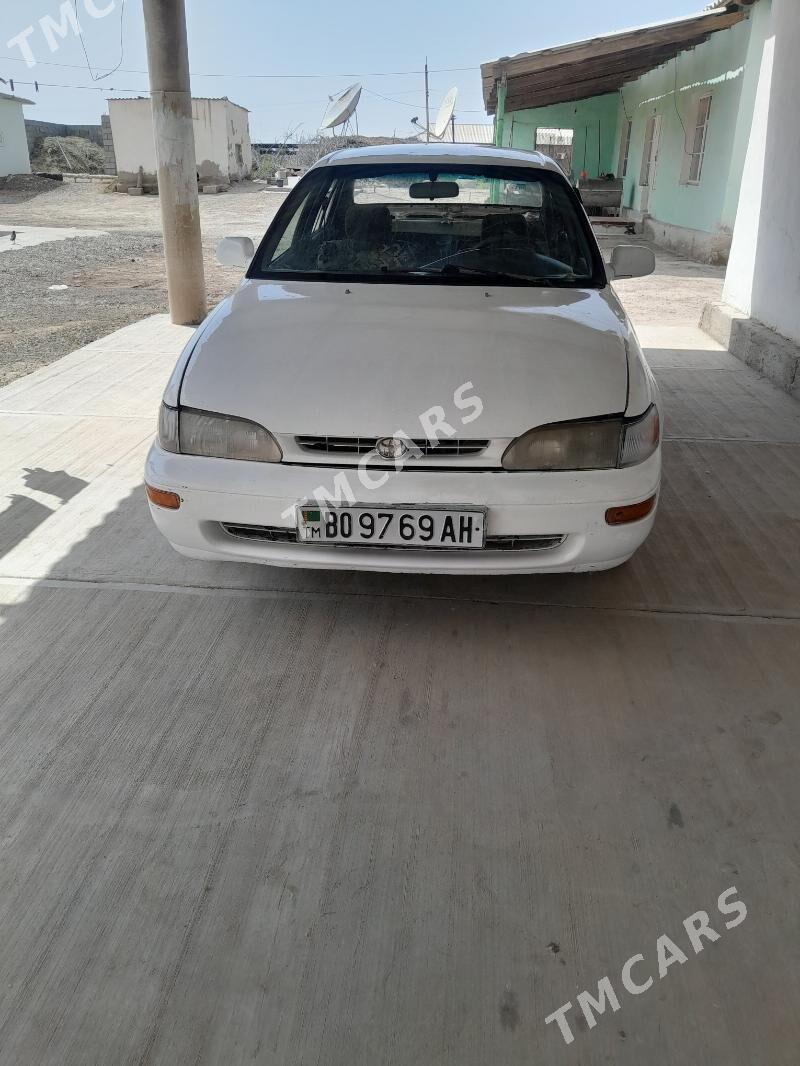 Toyota Corolla 1996 - 35 000 TMT - Теджен - img 3
