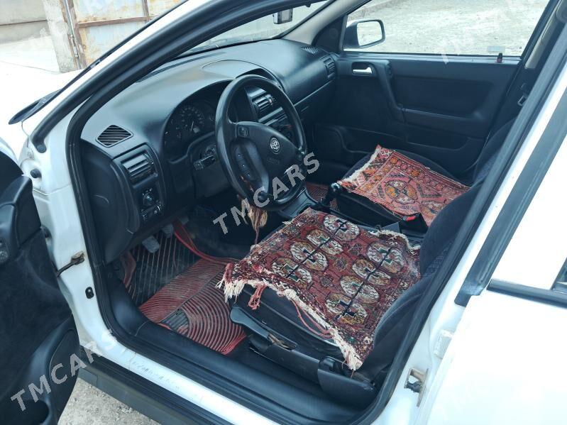 Opel Astra 2001 - 80 000 TMT - Ак-Бугдайский этрап - img 3