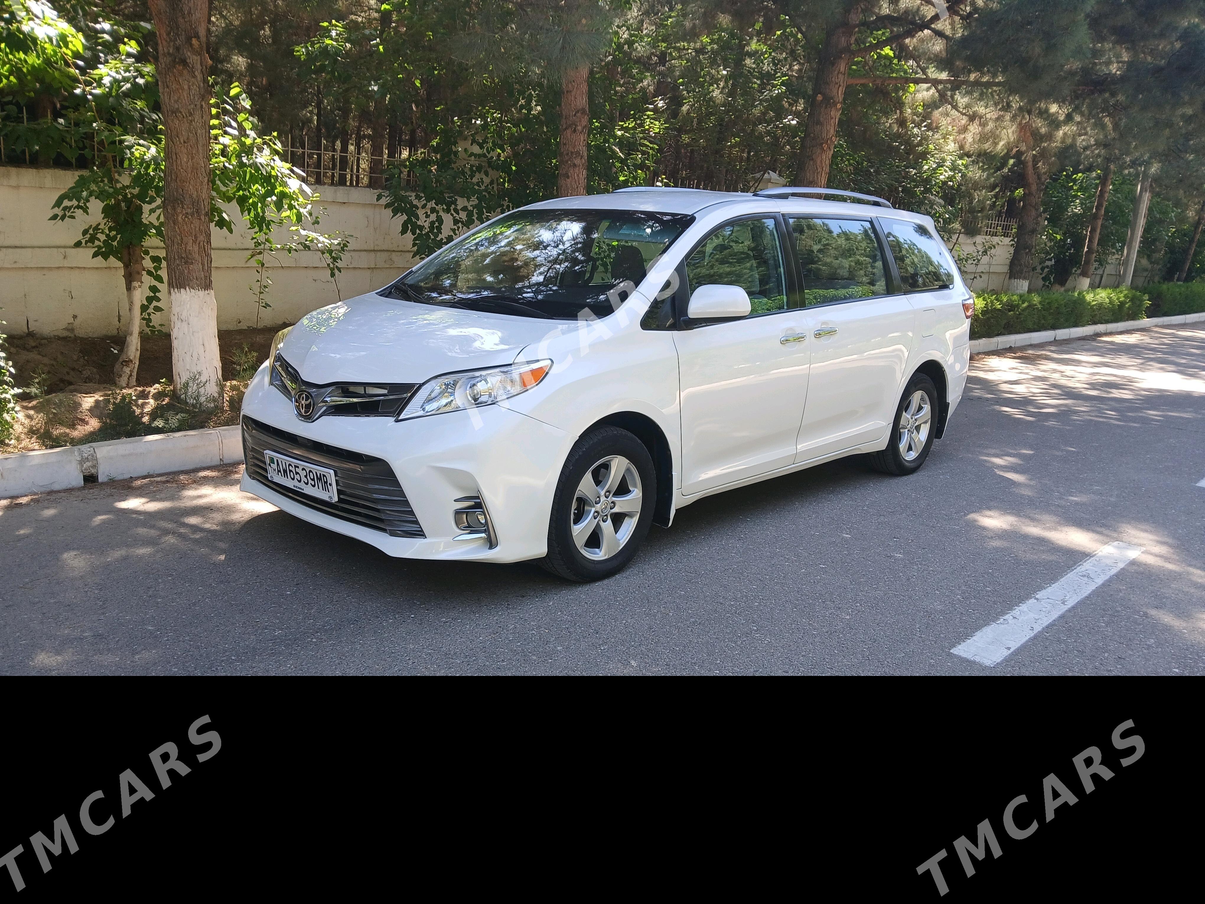 Toyota Sienna 2018 - 310 000 TMT - Мары - img 5