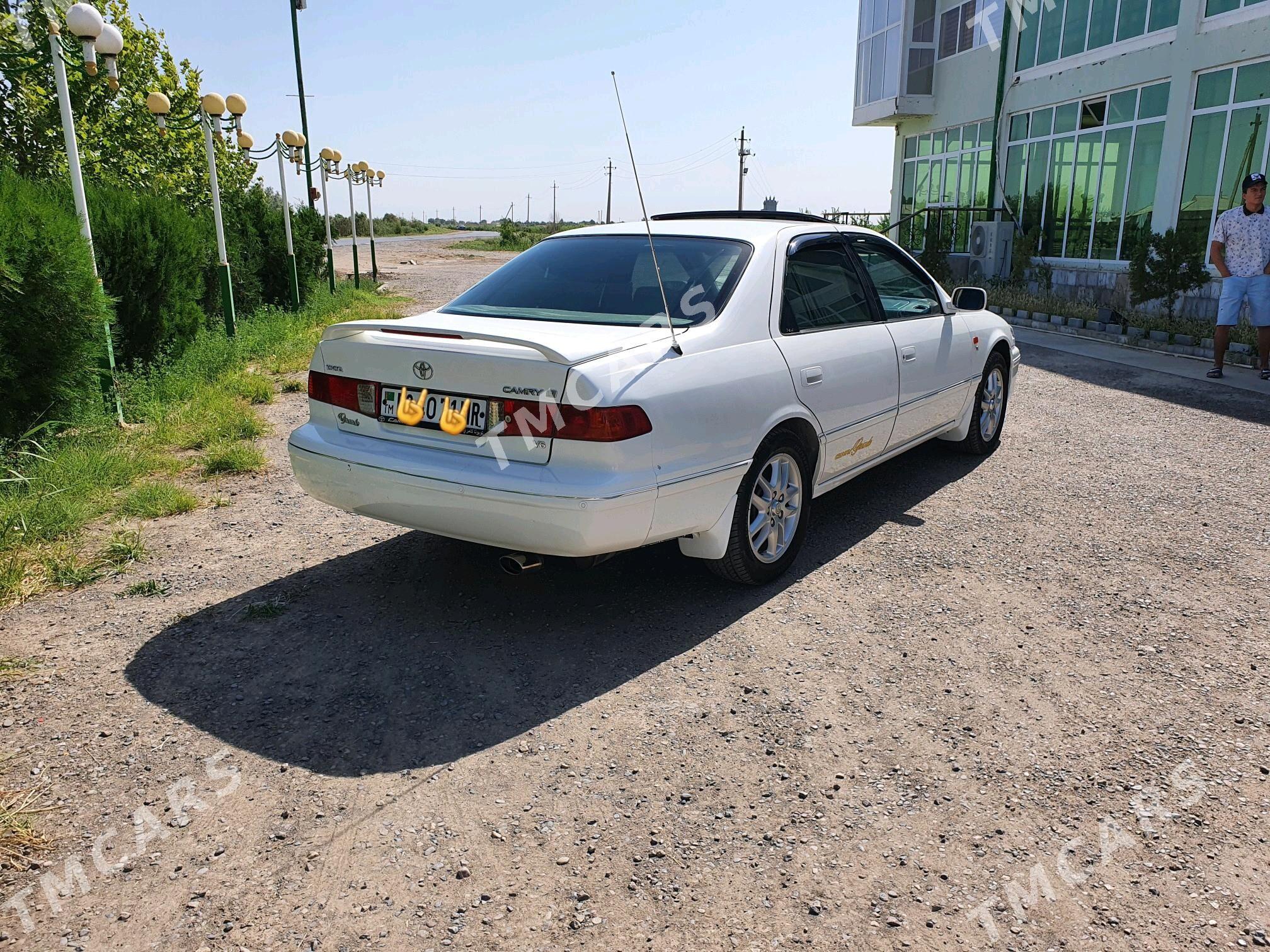 Toyota Camry 2000 - 170 000 TMT - Mary - img 2