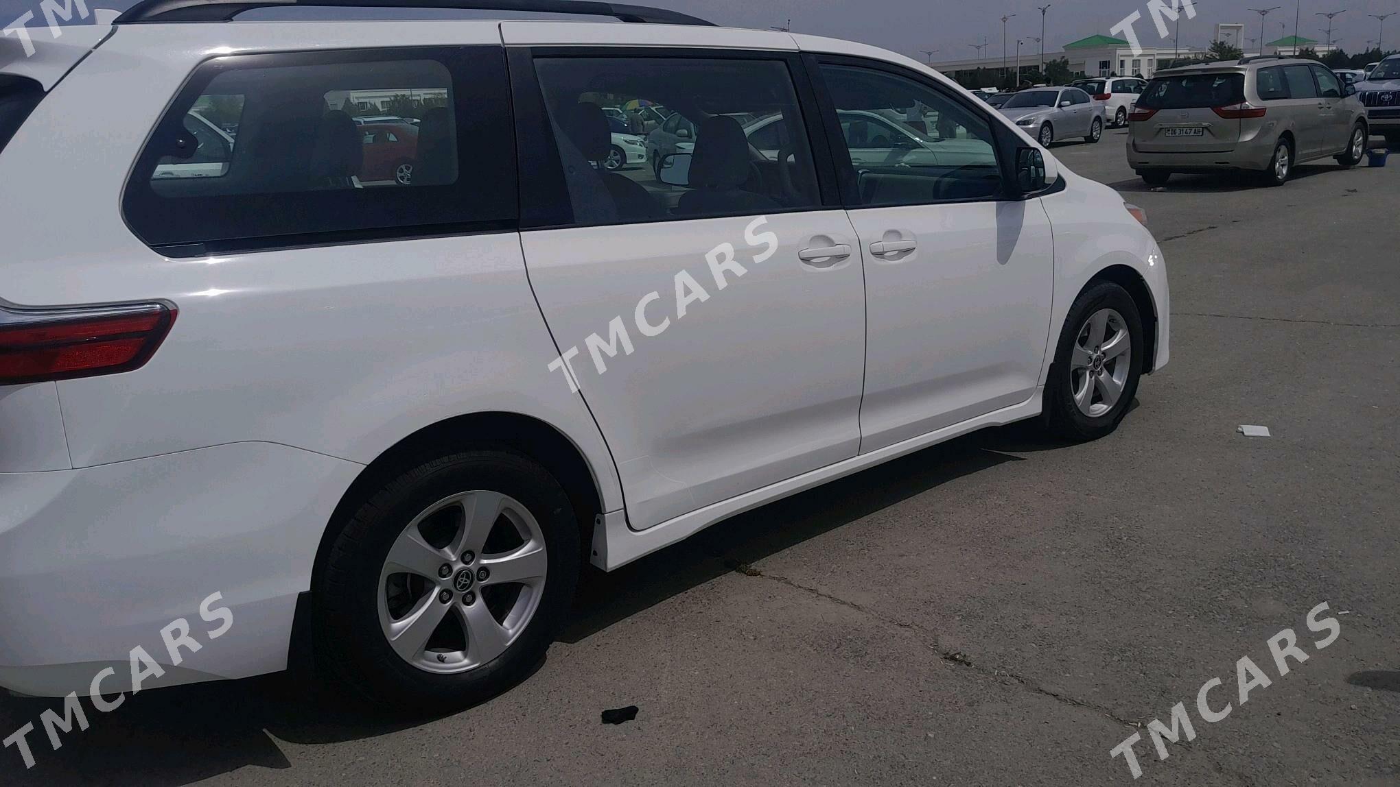 Toyota Sienna 2020 - 380 000 TMT - Gubadag - img 2