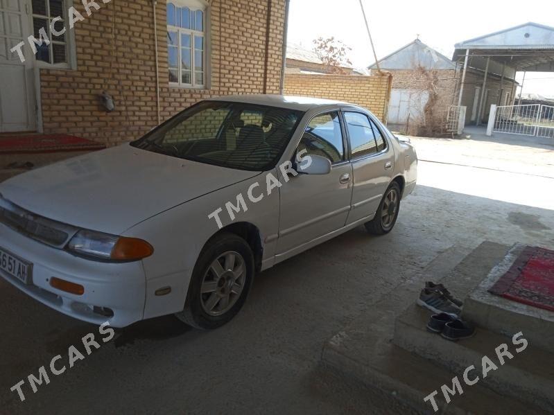 Nissan Altima 1996 - 28 000 TMT - Sakarçäge - img 3