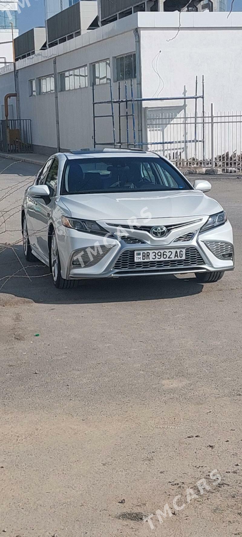 Toyota Camry 2022 - 295 000 TMT - Гуртли - img 2