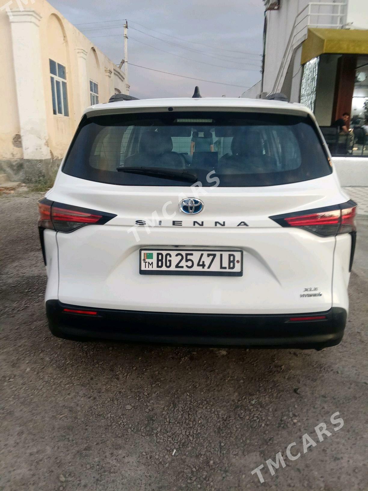 Toyota Sienna 2022 - 480 000 TMT - Türkmenabat - img 3