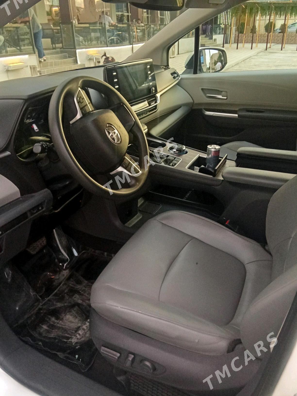Toyota Sienna 2022 - 480 000 TMT - Türkmenabat - img 6