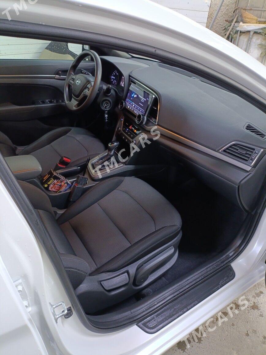 Hyundai Elantra 2018 - 185 000 TMT - Aşgabat - img 5