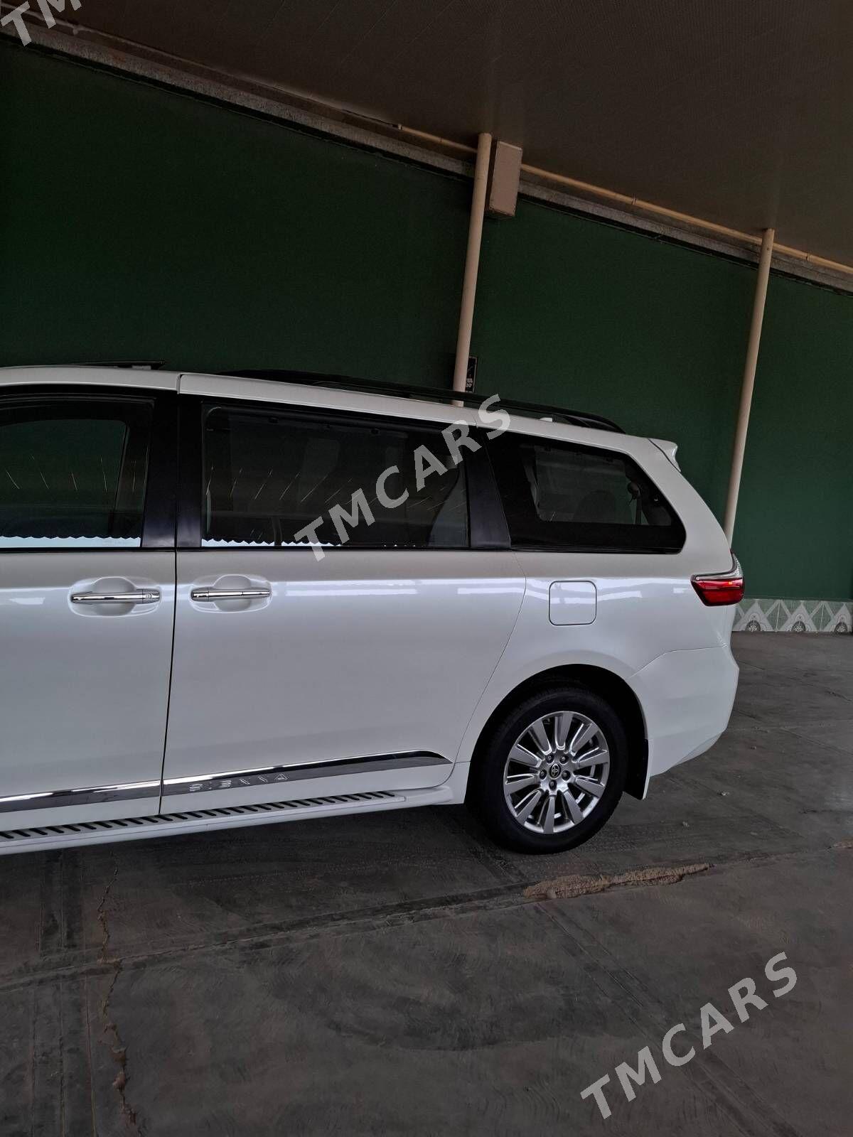 Toyota Sienna 2019 - 460 000 TMT - Мары - img 9
