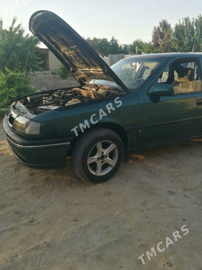 Opel Vectra 1994 - 24 000 TMT - Сакарчага - img 2
