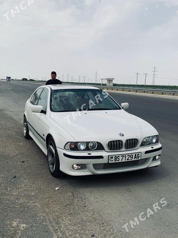 BMW E39 2002 - 130 000 TMT - Aşgabat - img 5