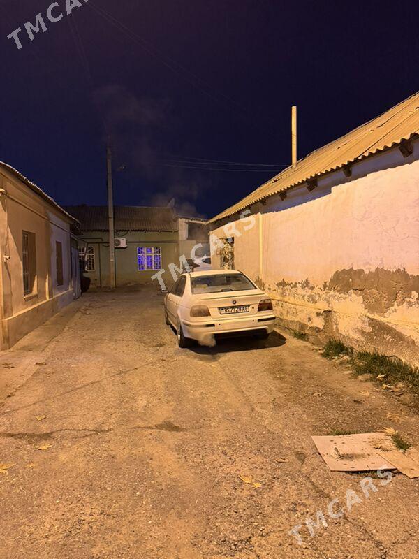 BMW E39 2002 - 130 000 TMT - Aşgabat - img 3