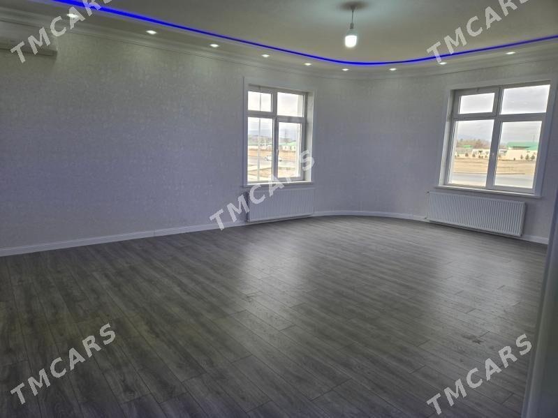 Satlyk jaý gurtlyda - Гуртли - img 2