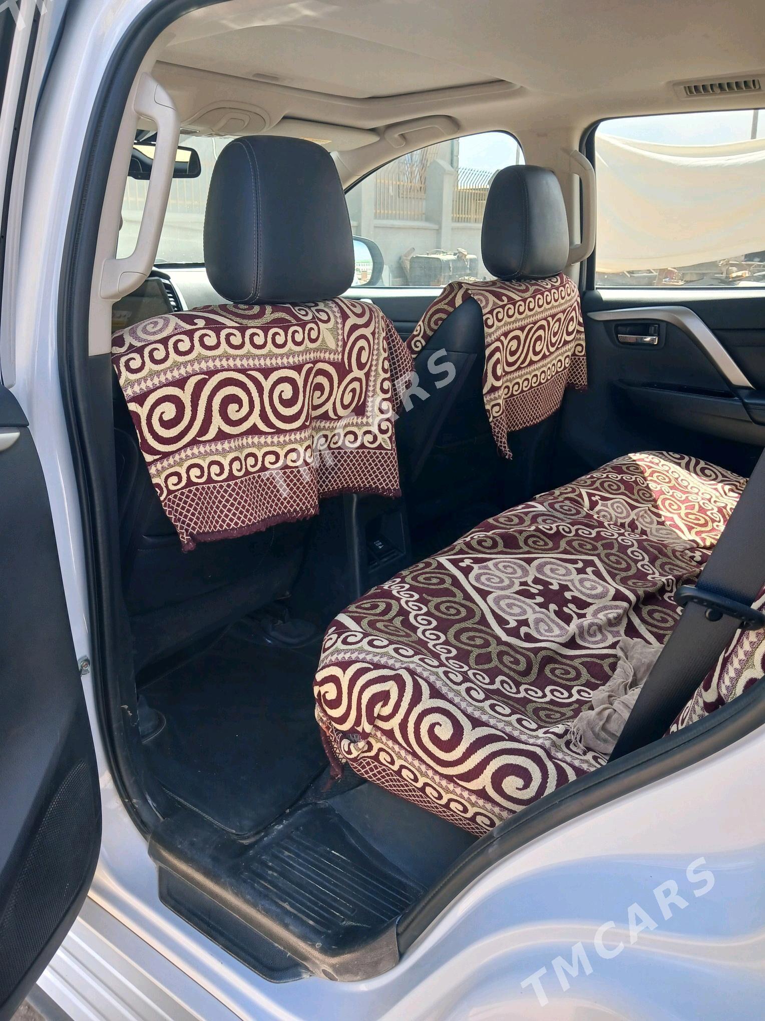 Mitsubishi Pajero 2020 - 450 000 TMT - Кëши - img 9