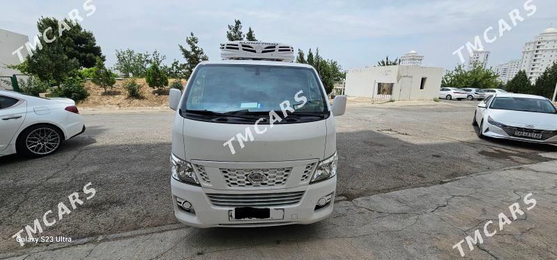 Nissan Urvan 2016 - 350 000 TMT - ул. Советская (Гарашсызлык шаёлы) - img 3
