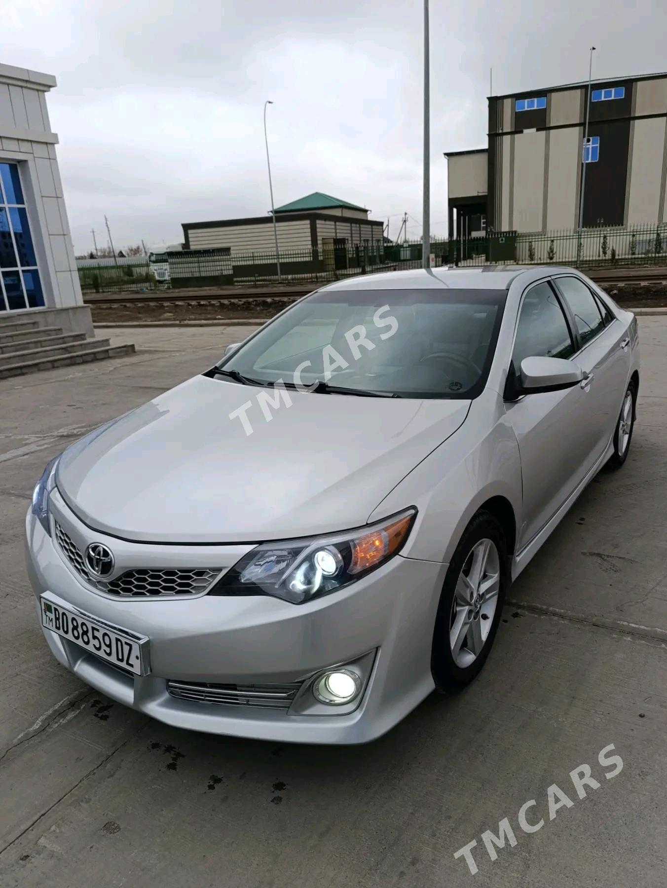 Toyota Camry 2013 - 230 000 TMT - Дашогуз - img 2