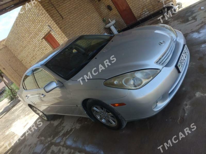 Lexus ES 330 2004 - 185 000 TMT - Саят - img 4