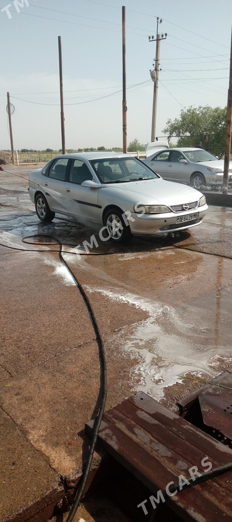 Opel Vectra 1996 - 35 000 TMT - Мургап - img 4