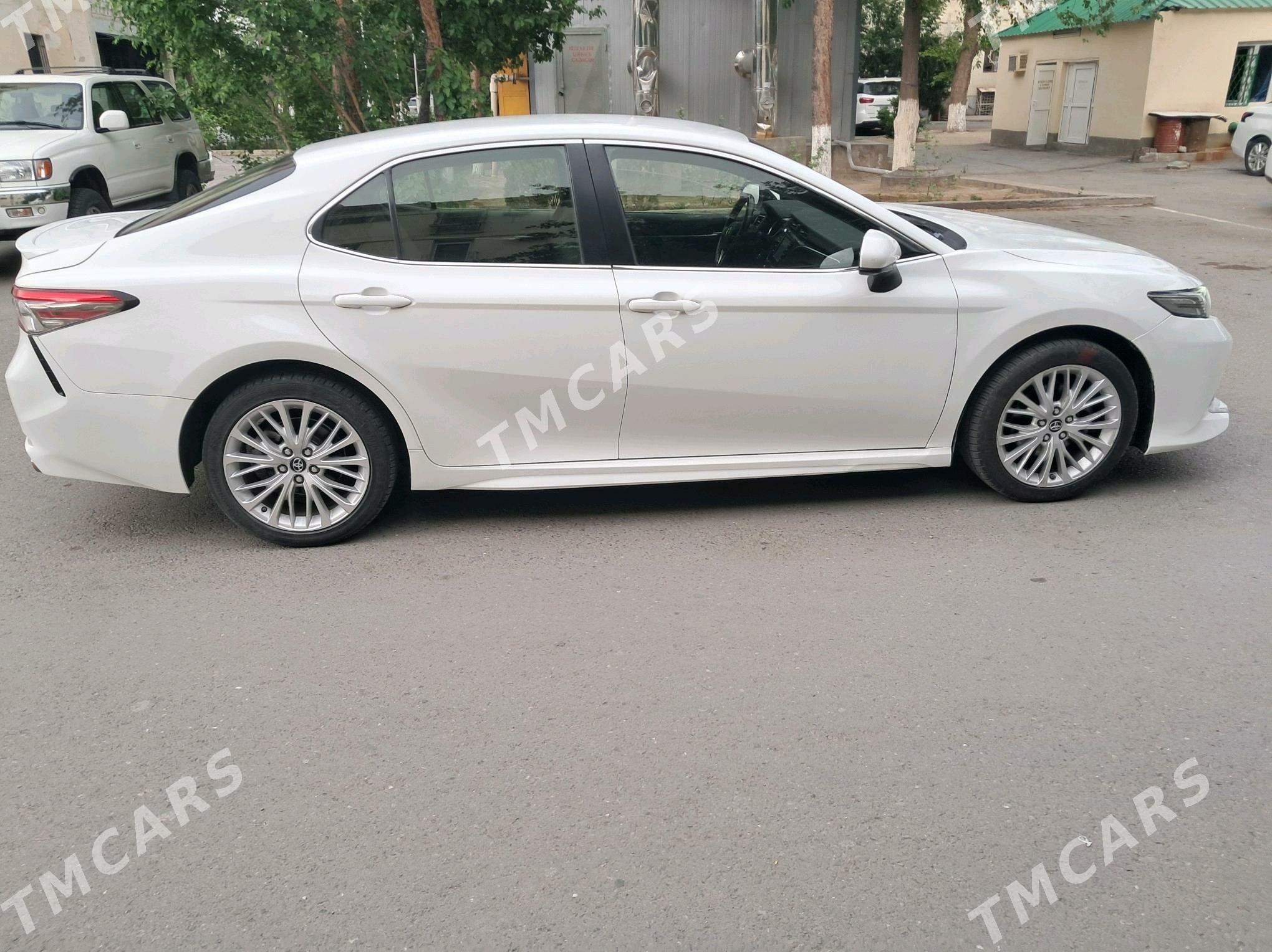 Toyota Camry 2018 - 265 000 TMT - Aşgabat - img 3