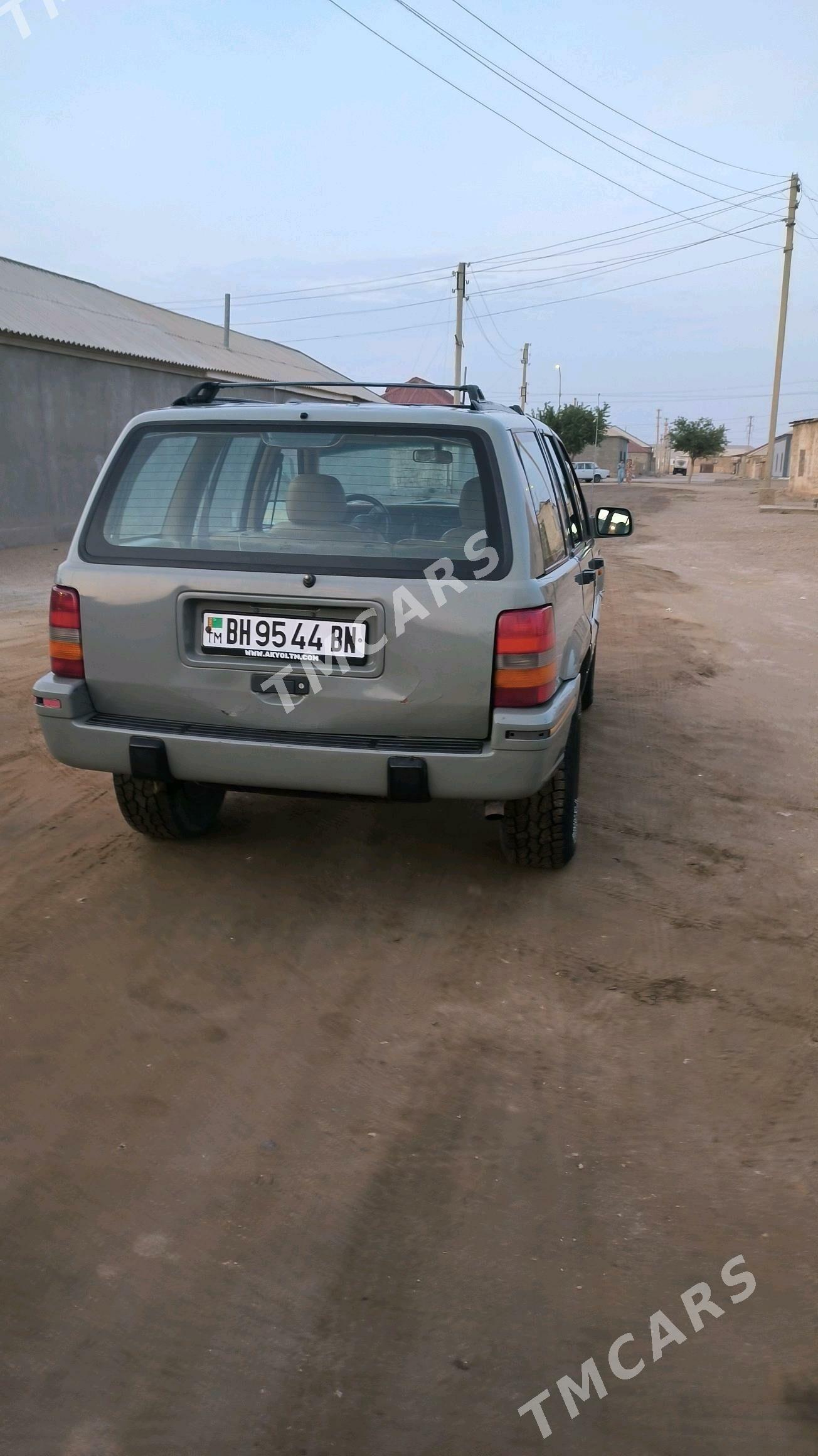 Jeep Grand Cherokee 1995 - 42 000 TMT - Гумдаг - img 4