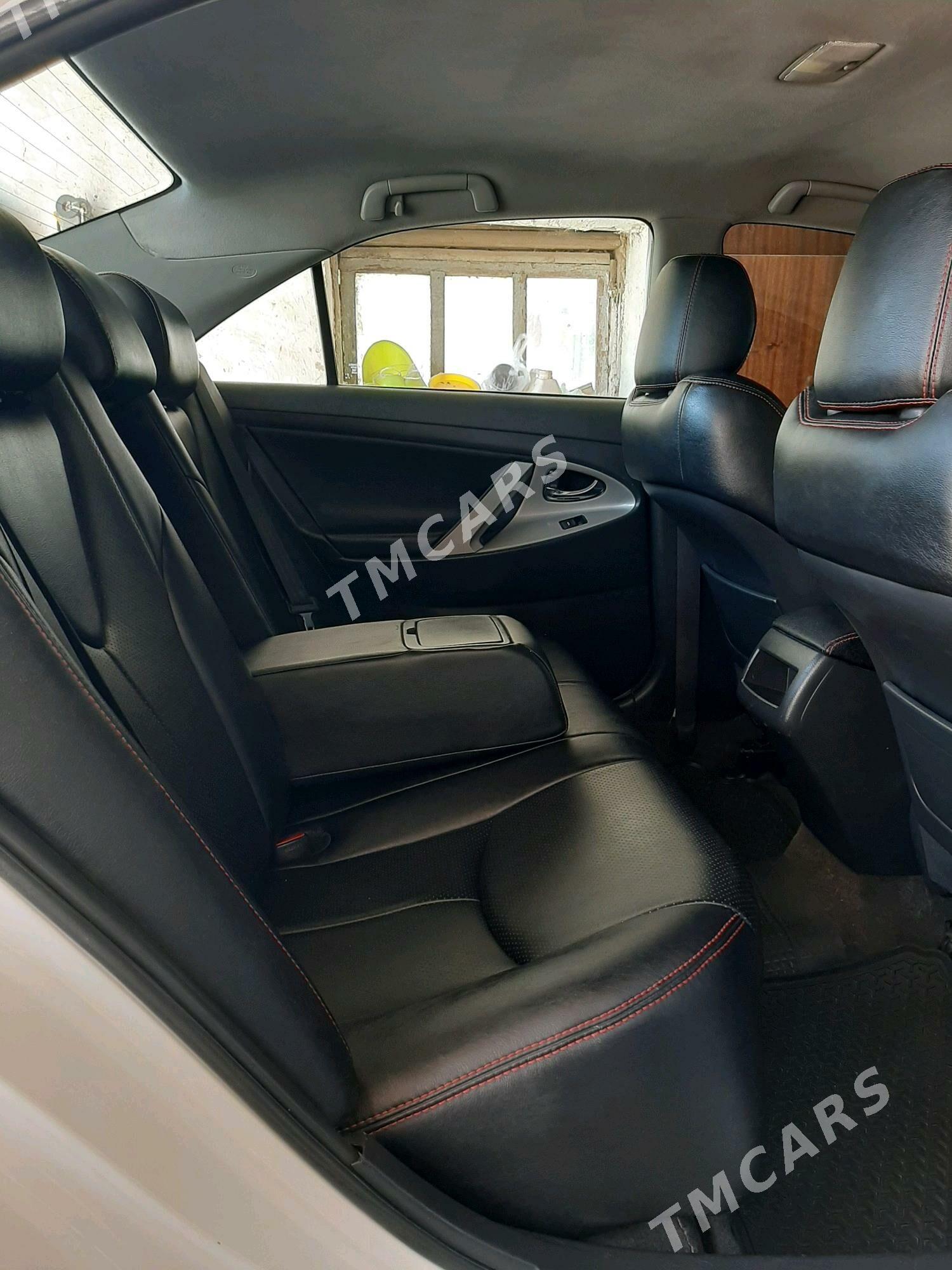 Toyota Camry 2010 - 175 000 TMT - Бахарден - img 5