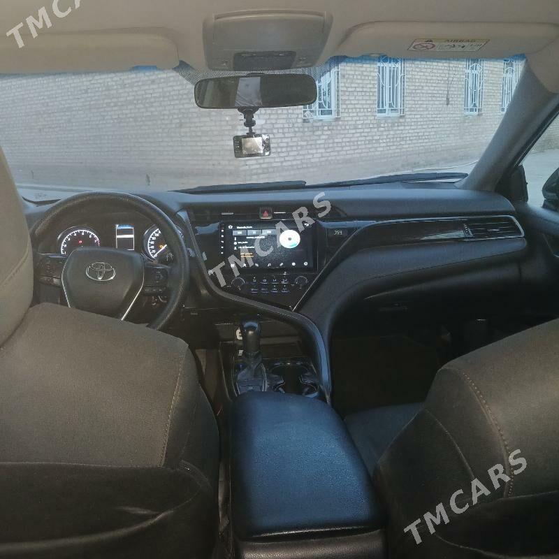 Toyota Camry 2019 - 222 000 TMT - Мары - img 2