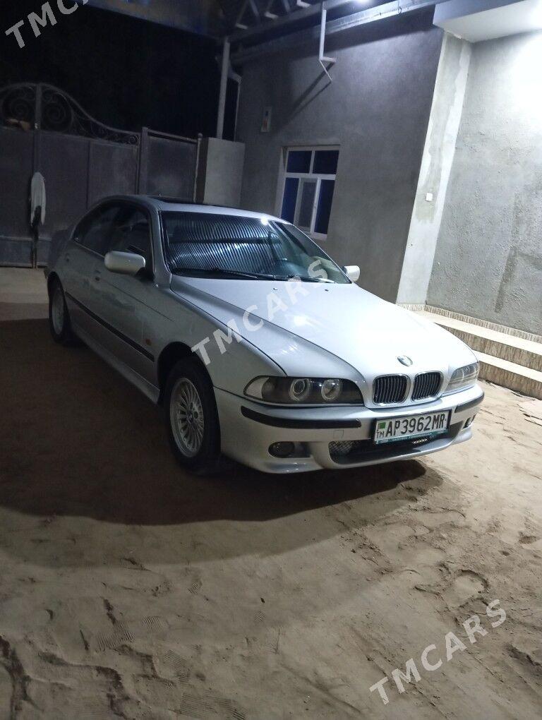 BMW 525 2001 - 110 000 TMT - Baýramaly - img 4