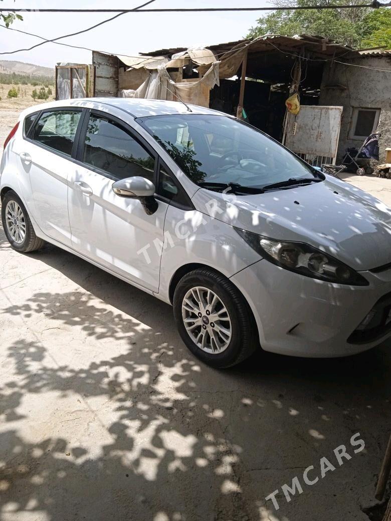 Ford Fiesta 2011 - 105 000 TMT - Ашхабад - img 5
