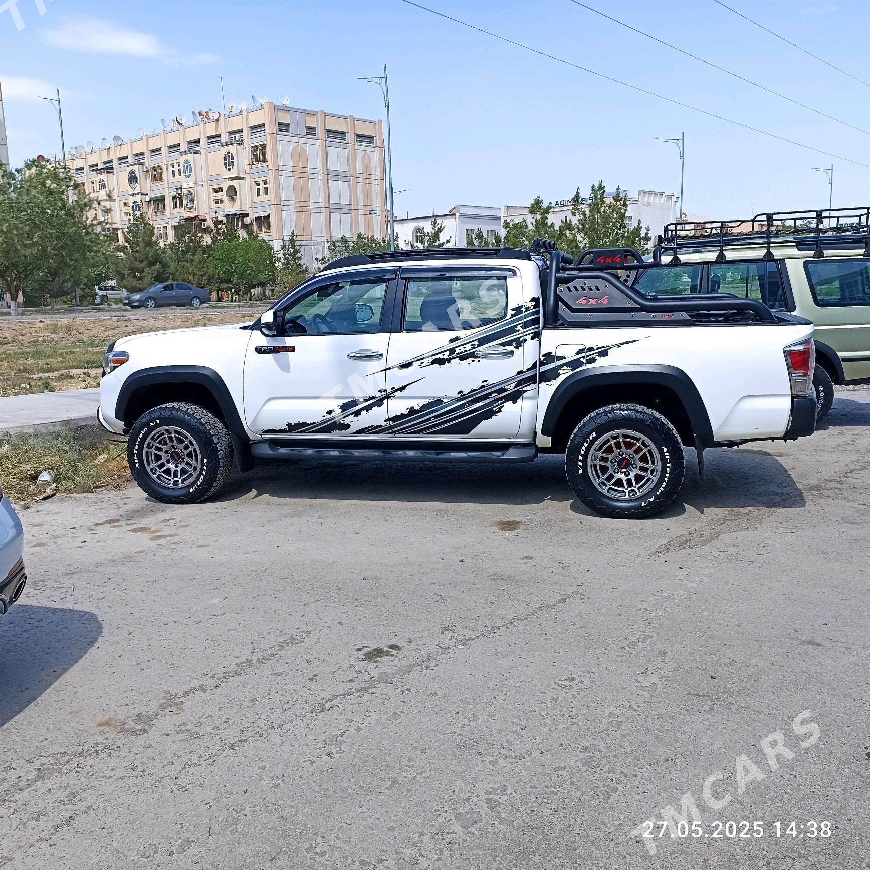 Toyota Tacoma 2018 - 460 000 TMT - Türkmenabat - img 5