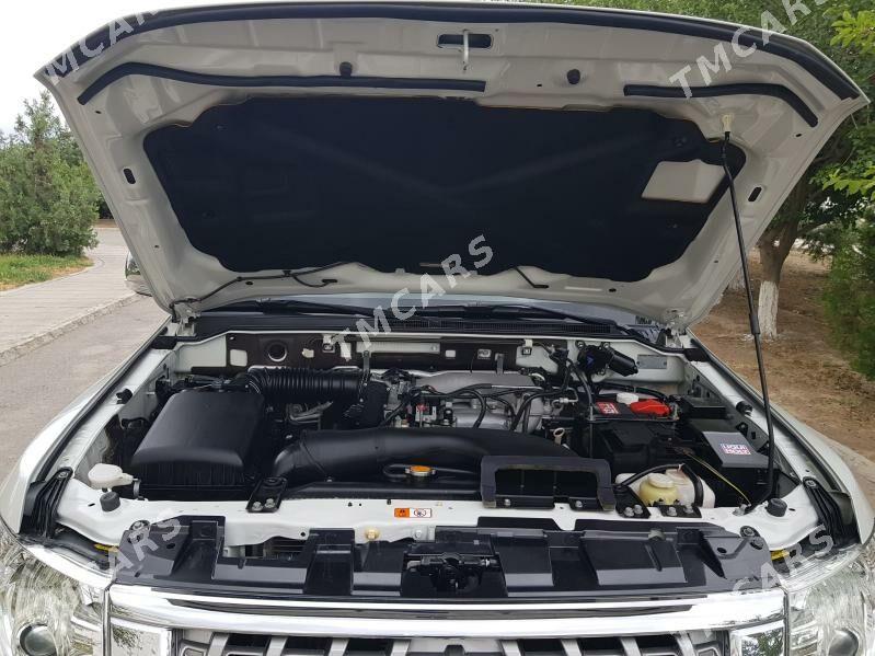 Mitsubishi Pajero 2015 - 315 000 TMT - Ашхабад - img 5