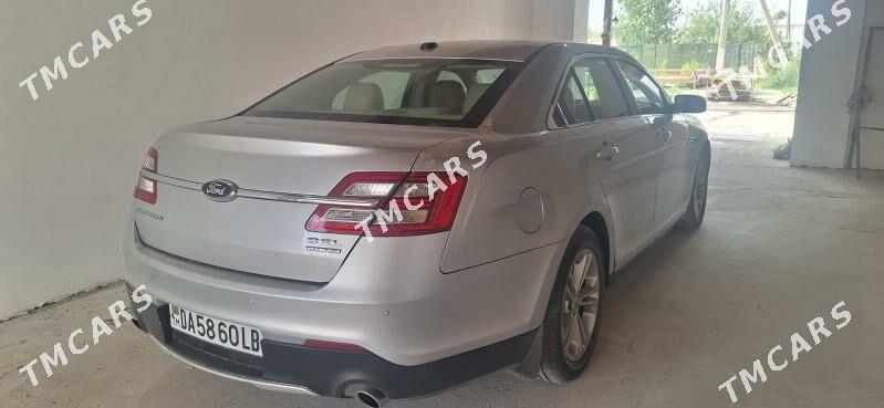 Ford Taurus 2012 - 200 000 TMT - Туркменабат - img 3