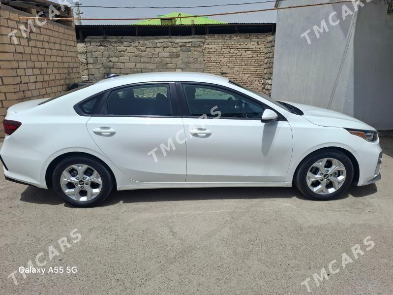 Kia Forte 2021 - 220 000 TMT - Ашхабад - img 8