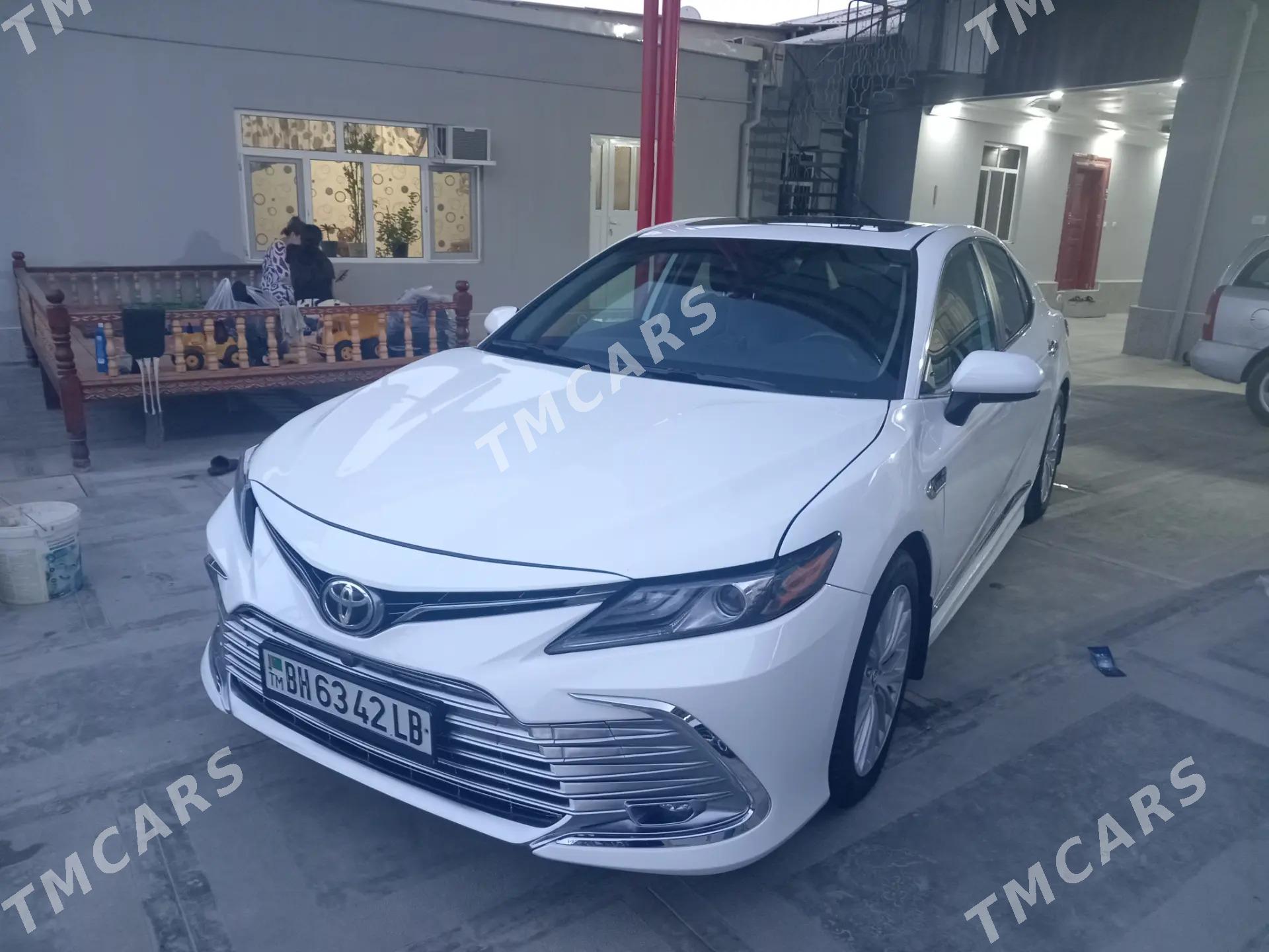 Toyota Camry 2020 - 310 000 TMT - Çärjew - img 3
