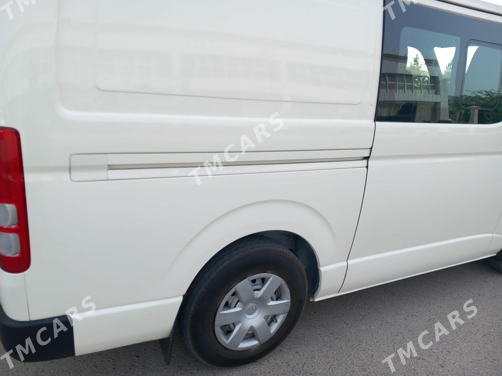 Toyota Hiace 2021 - 435 000 TMT - Анев - img 3