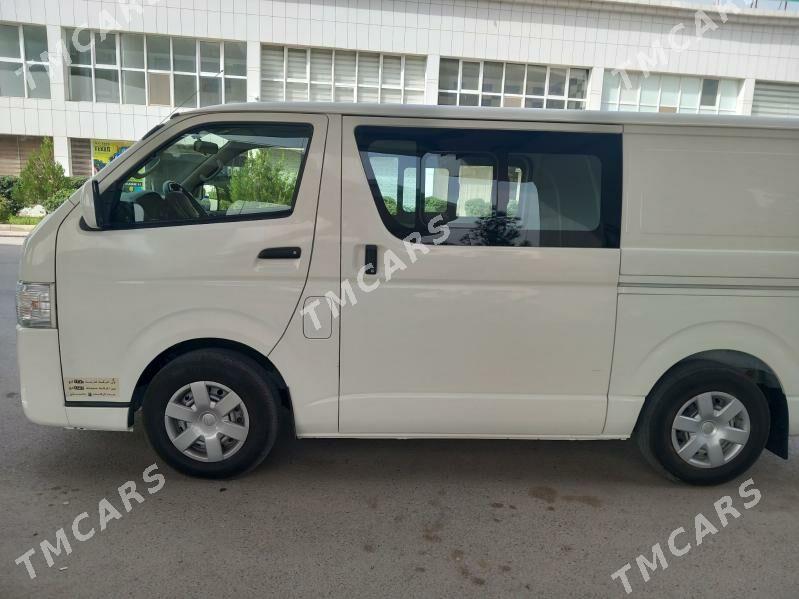 Toyota Hiace 2021 - 435 000 TMT - Анев - img 2