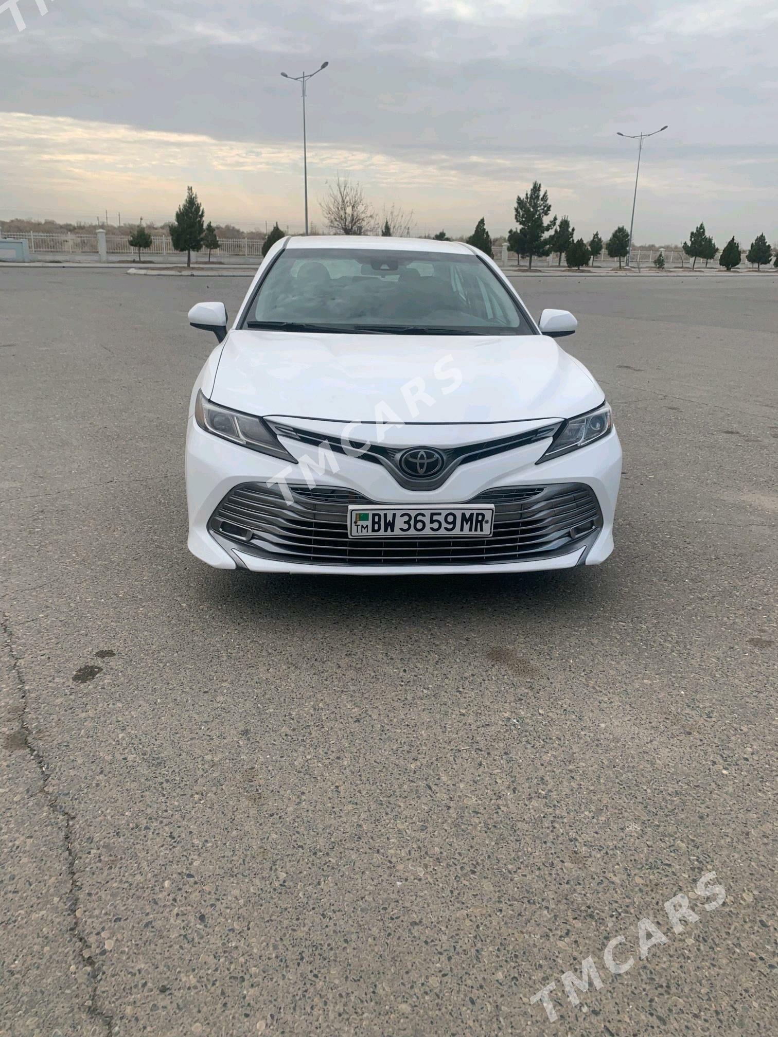 Toyota Camry 2018 - 280 000 TMT - Мары - img 3