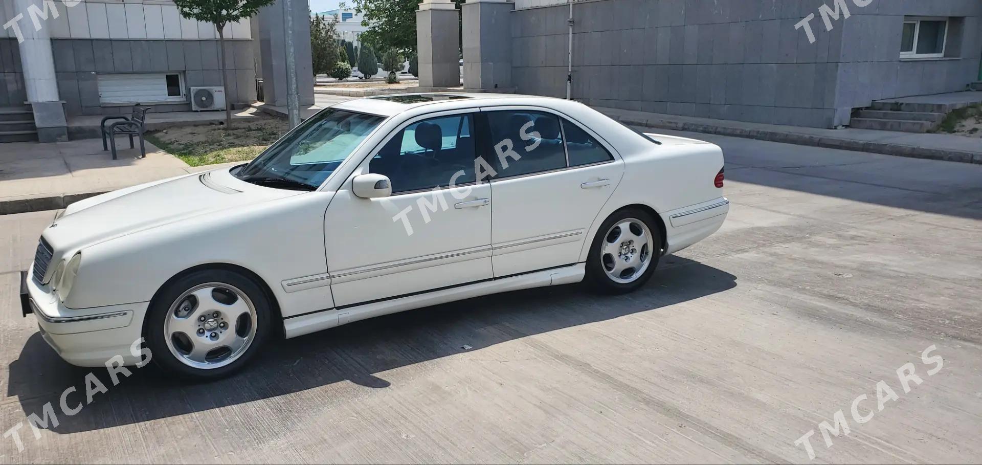 Mercedes-Benz E320 2002 - 130 000 TMT - 1 mkr - img 2