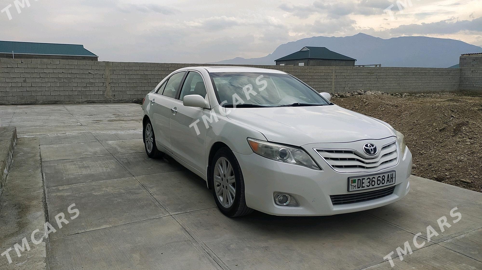 Toyota Camry 2010 - 158 000 TMT - Теджен - img 2