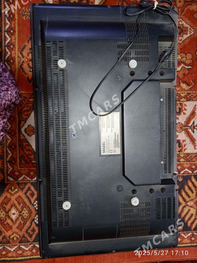 Telewizor 32 lik - Мир 3 - img 3