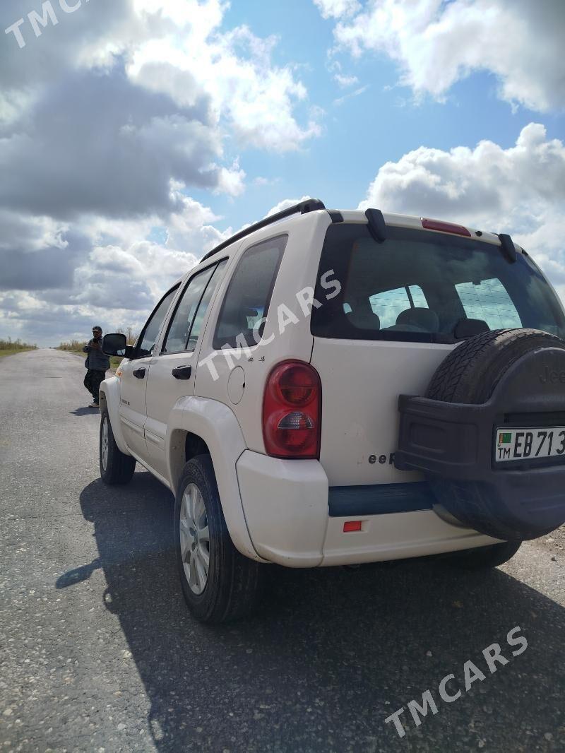 Jeep Liberty 2002 - 90 000 TMT - Туркменабат - img 5